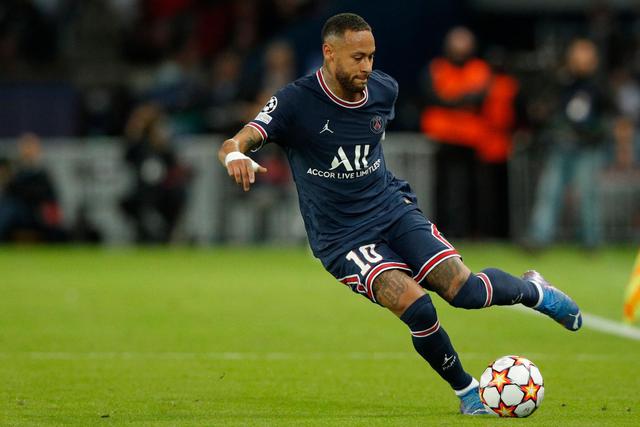 乔帅：杜润旺进攻手感很好 但要避免走步违例